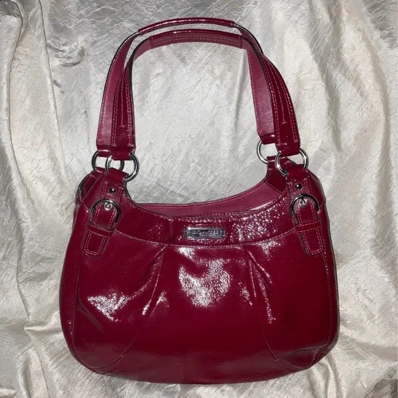 Coach Red Patent Leather Satchel 
NoH1293-F19705 - Picture 1 of 14